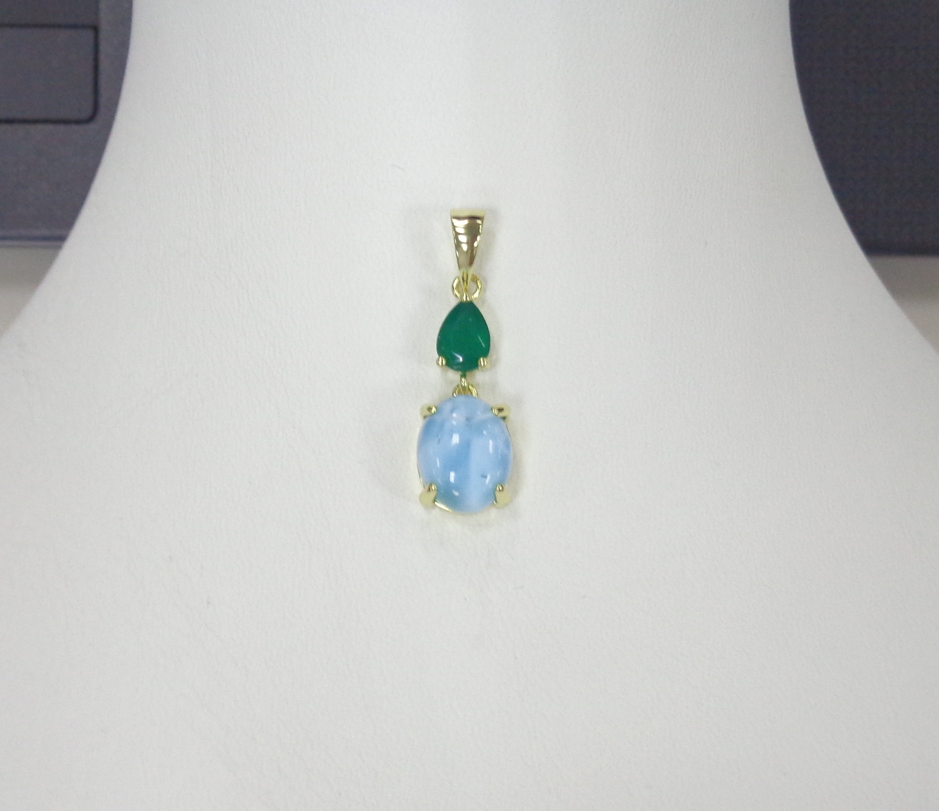 Серебряная подвеска с ларимаром и агатом